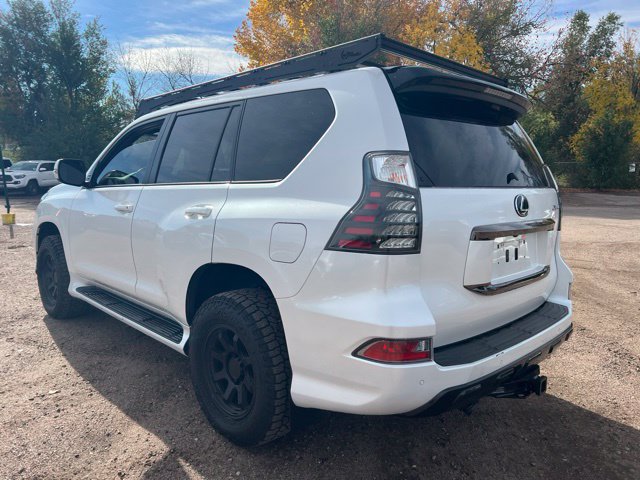 Used 2023 Lexus GX 460 w/ Black Line Special Edition AWD/4WD image 3