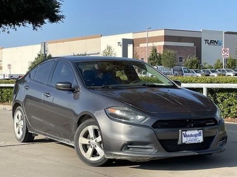 Used 2015 Dodge Dart SXT FWD image 2