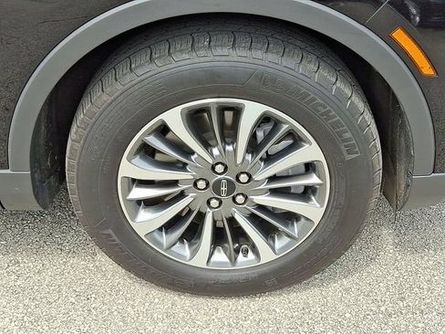 Certified 2023 Lincoln Nautilus Reserve AWD/4WD image 8