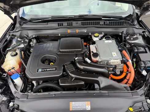 Used 2019 Ford Fusion SE image 26