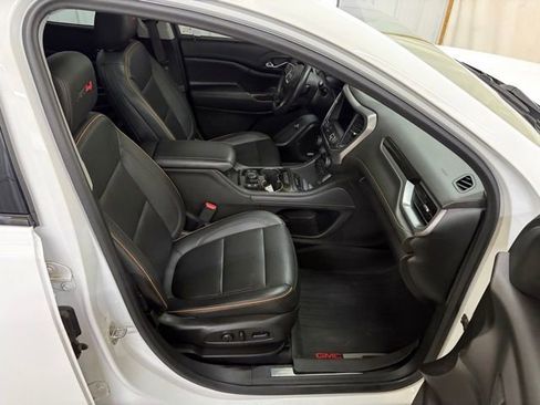 Used 2022 GMC Acadia AT4 w/ GMC Pro Grade Package AWD/4WD image 21