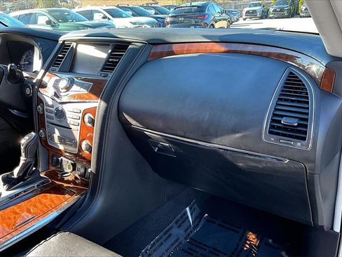 Certified 2018 INFINITI QX80 Base image 25