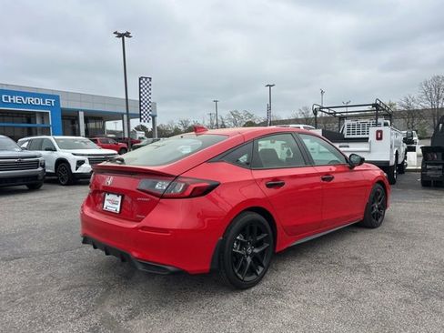 Used 2025 Honda Civic Sport image 3