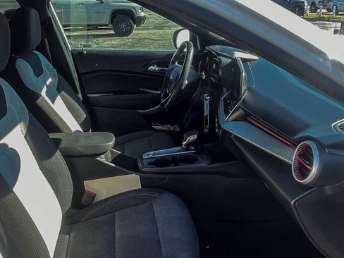 Used 2024 Chevrolet Trax RS w/ Driver Confidence Package image 16