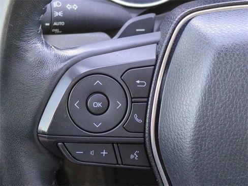 Used 2020 Toyota Camry SE image 22