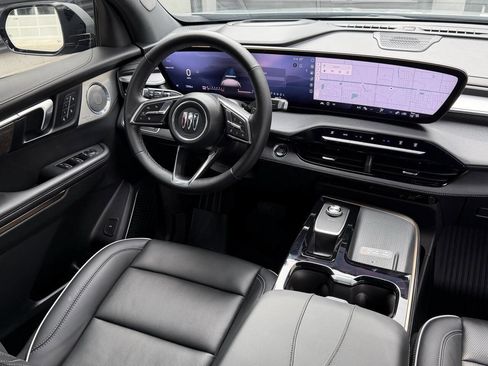 Used 2025 Buick Enclave Avenir w/ Trailering Package, 5000 lbs. image 26