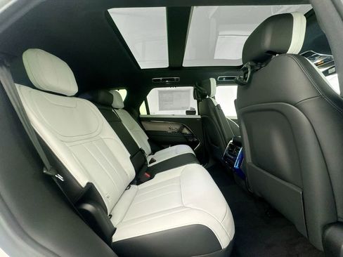 New 2026 Land Rover Range Rover Sport Dynamic SE image 27