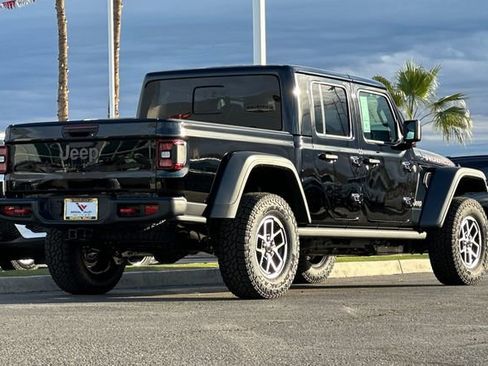 New 2026 Jeep Gladiator Rubicon w/ Steel Power Dome Hood Package AWD/4WD image 7