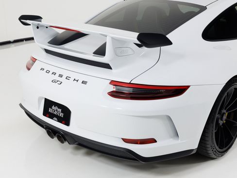 Used 2018 Porsche 911 GT3 RWD image 69