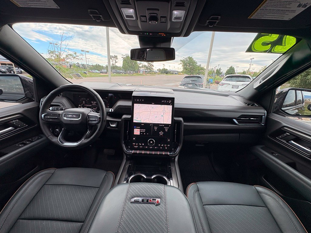 Used 2025 GMC Yukon AT4 AWD/4WD image 15