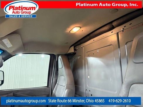 Used 2016 Chevrolet Express 3500 Extended RWD image 14