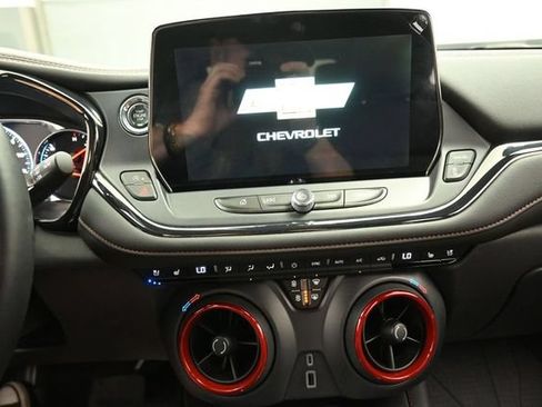 Used 2024 Chevrolet Blazer RS w/ Driver Confidence II Package FWD image 10