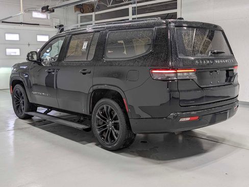Used 2023 Jeep Grand Wagoneer Series II image 10