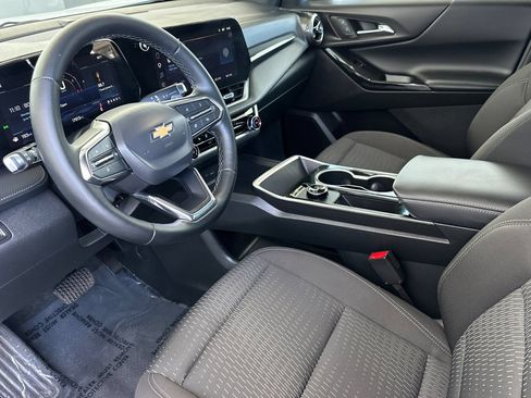 Used 2026 Chevrolet Equinox LT FWD image 10