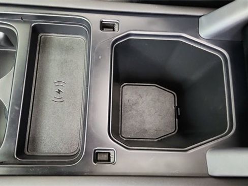 Used 2024 Land Rover Defender 110 S image 51