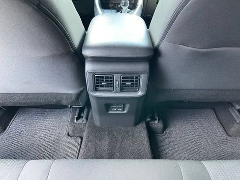 Used 2024 Toyota RAV4 XLE AWD/4WD image 8