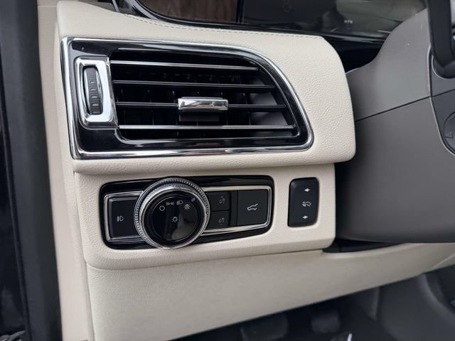 Used 2019 Lincoln Navigator L Reserve w/ Cargo Package AWD/4WD image 19