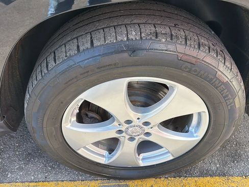 Used 2017 Mercedes-Benz GLS 450 4MATIC image 9