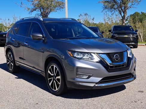 Certified 2020 Nissan Rogue SL w/ Premium Package image 3