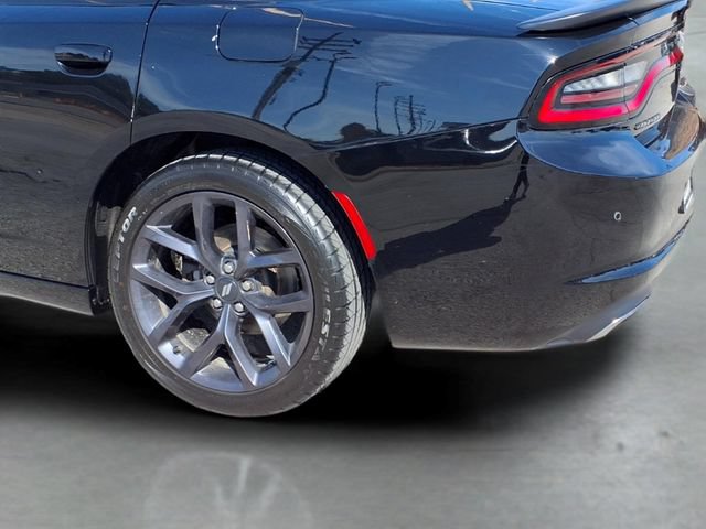 Used 2020 Dodge Charger SXT w/ Driver Convenience Group RWD image 18