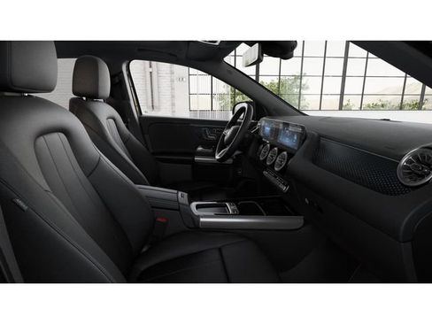 Certified 2026 Mercedes-Benz GLA 250 4MATIC image 4