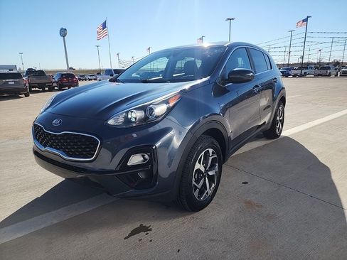 Used 2021 Kia Sportage LX image 6