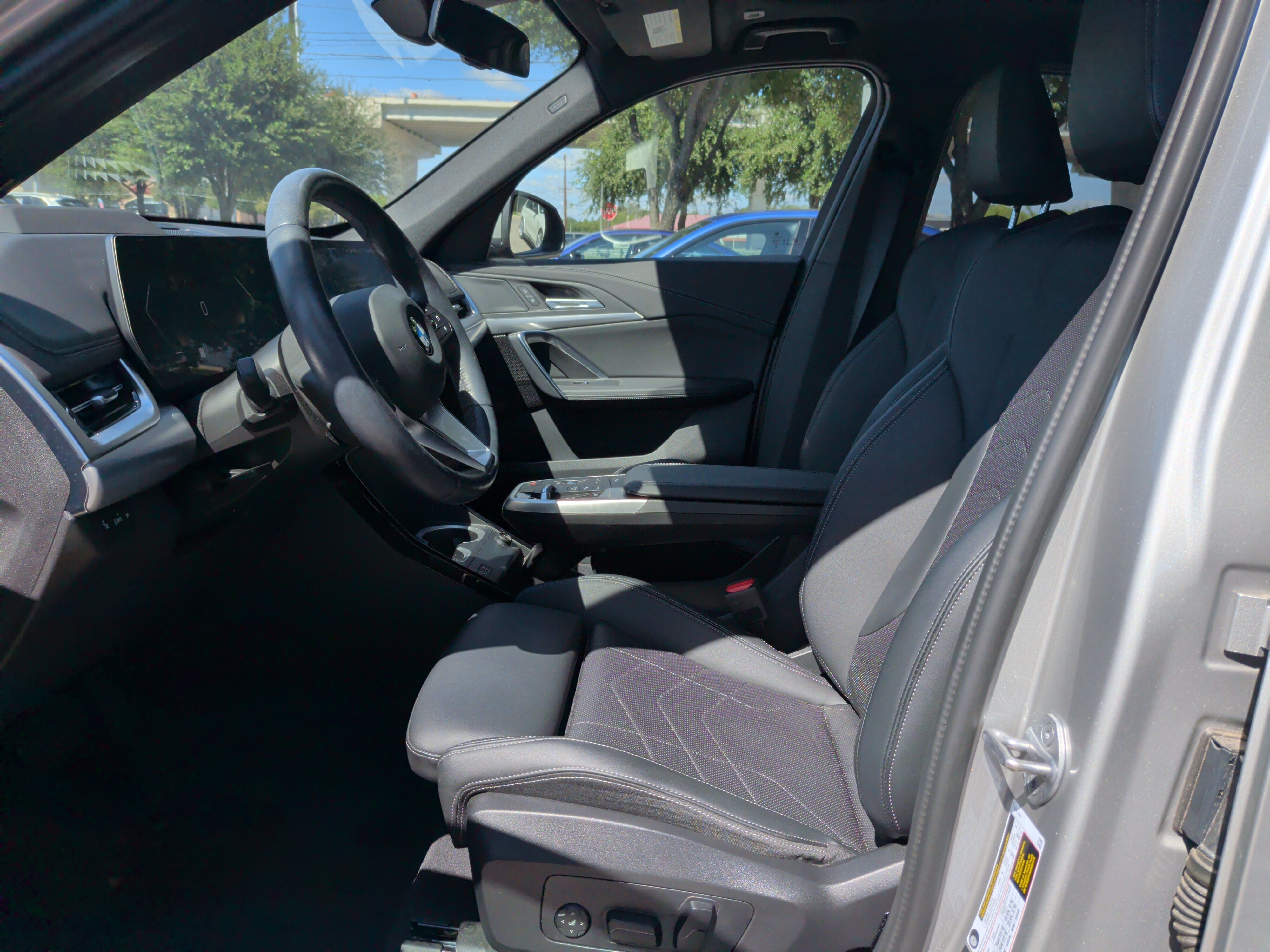 Used 2026 BMW X1 xDrive28i AWD/4WD image 15