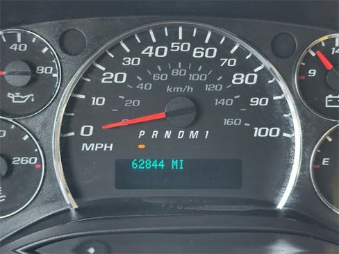 Used 2017 GMC Savana 3500 image 26