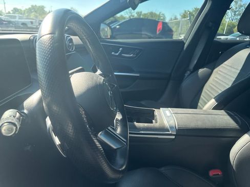 Used 2023 Mercedes-Benz C 300 Sedan image 32