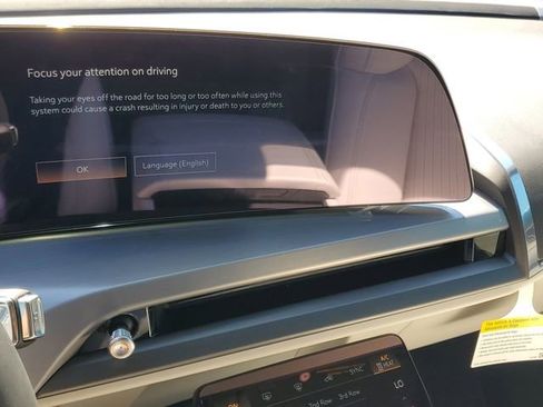 New 2026 Cadillac Vistiq Sport image 10