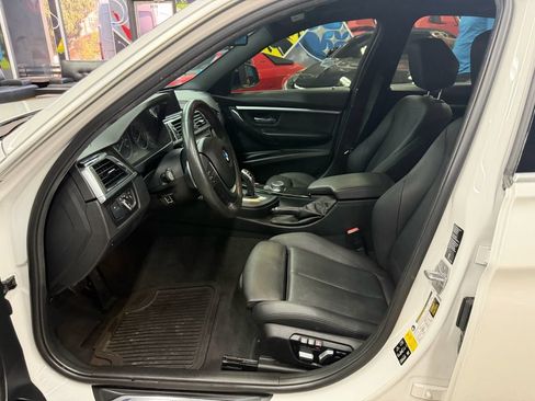 Used 2018 BMW 330i xDrive Sedan AWD/4WD image 10