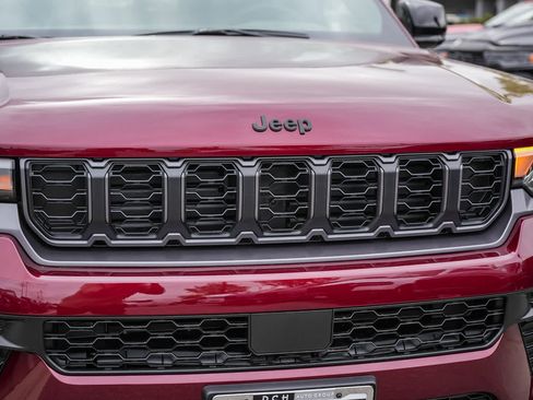 New 2026 Jeep Grand Cherokee L 4WD image 5