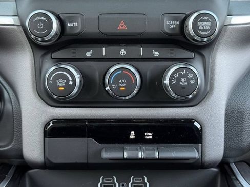 Used 2023 RAM 1500 Big Horn AWD/4WD image 19