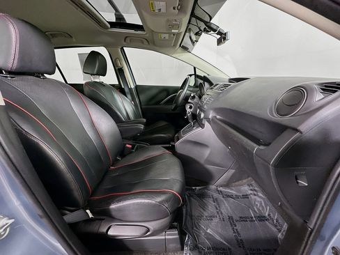 Used 2012 MAZDA MAZDA5 Grand Touring image 32
