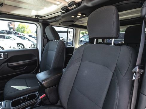 Used 2019 Jeep Wrangler Unlimited Sport S AWD/4WD image 21