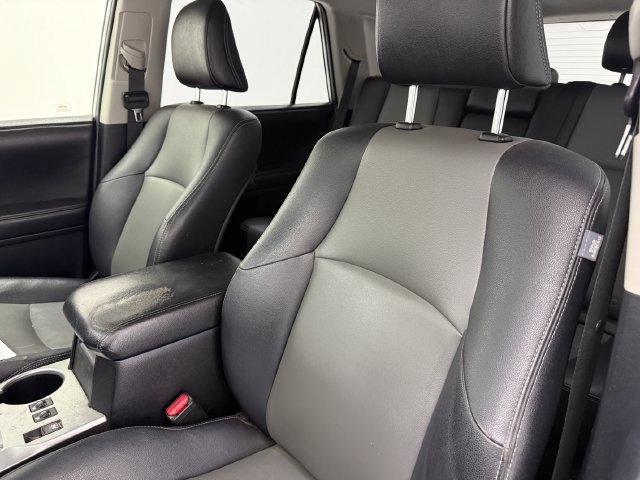 Used 2015 Toyota 4Runner SR5 Premium RWD image 7
