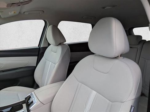 Used 2026 Hyundai Tucson SEL FWD image 24