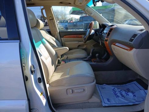 Used 2004 Lexus GX 470 image 17