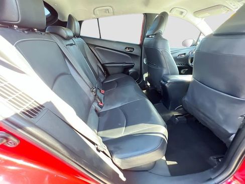 Used 2021 Toyota Prius Prime XLE image 26