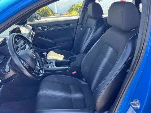 Used 2023 Honda Civic Sport image 17