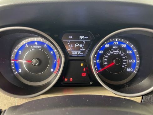 Used 2016 Hyundai Elantra SE image 5