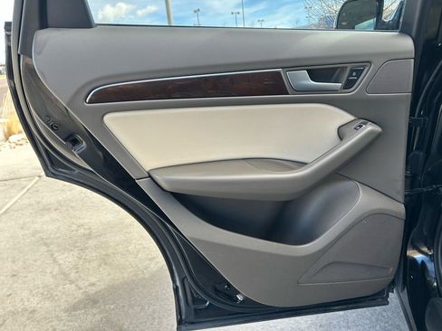 Used 2017 Audi Q5 2.0T Premium image 24