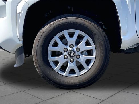Certified 2025 Toyota Tacoma SR5 RWD image 9