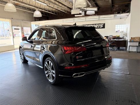 Used 2018 Audi SQ5 Prestige w/ Prestige Package image 8