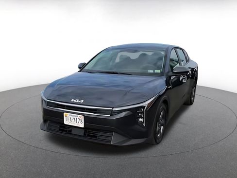 Used 2025 Kia K4 LXS image 7
