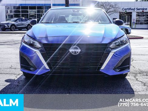 Used 2025 Nissan Altima 2.5 SV image 12