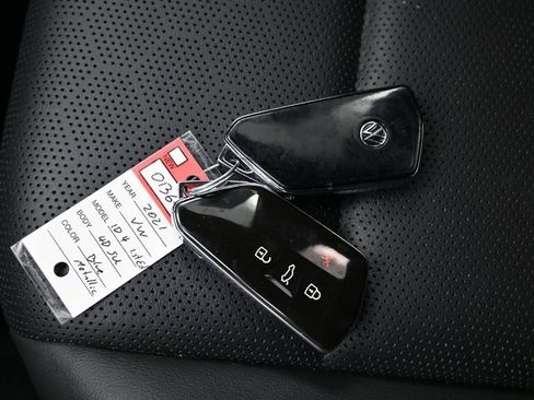 Used 2021 Volkswagen ID.4 1st Edition image 32