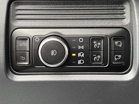 Used 2025 Ford F250 Platinum image 27