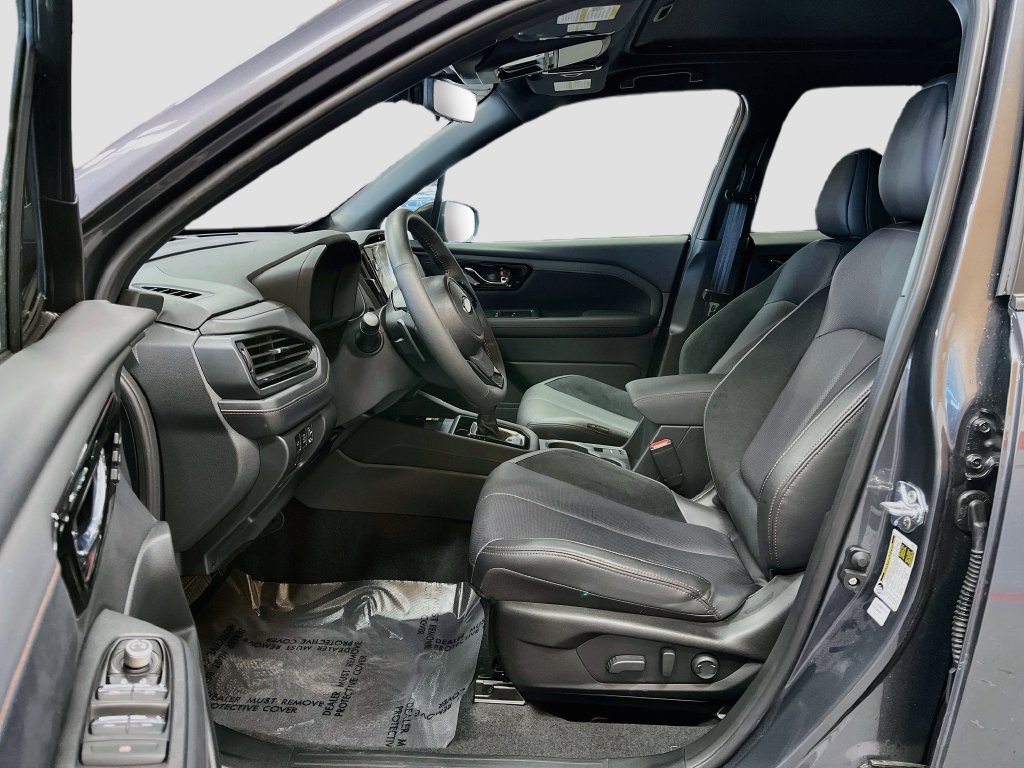 Used 2025 Subaru Forester Touring AWD/4WD image 22