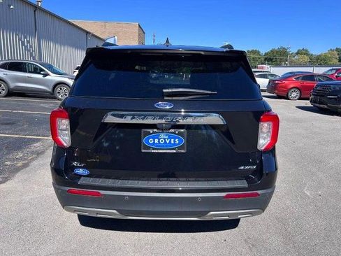 Certified 2021 Ford Explorer XLT w/ Equipment Group 202A image 6